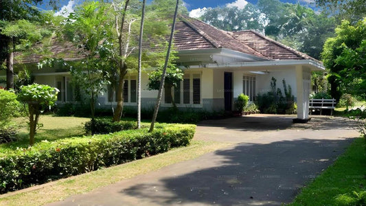 ES Holiday Bungalow, Anuradhapura