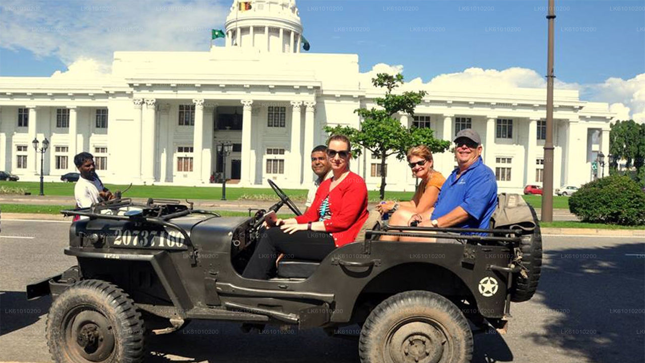 جولة في مدينة كولومبو بواسطة War Jeep