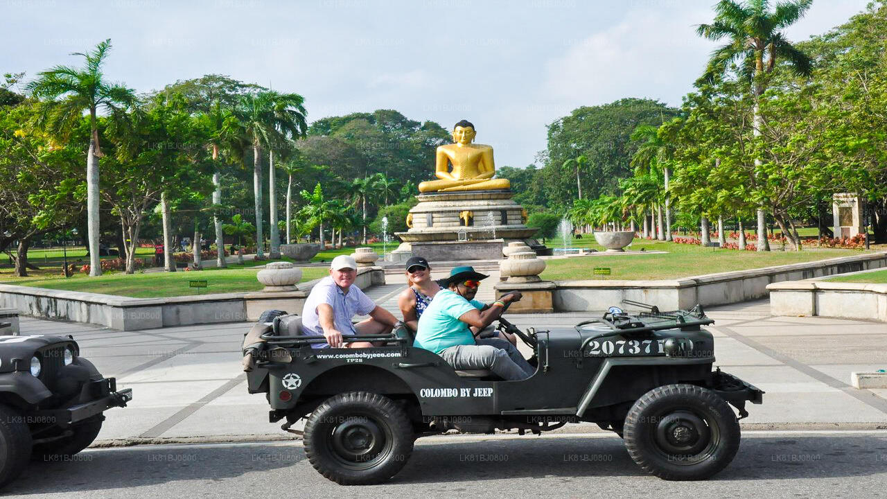 جولة في مدينة كولومبو بسيارة جيب حربية من ميناء كولومبو
